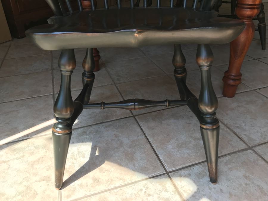 Stunning Bob Timberlake (Artist) By Lexington Farm Table In Excellent Condition With Four Windsor Style Chairs (Table Comes With Pads) [Photo 27]