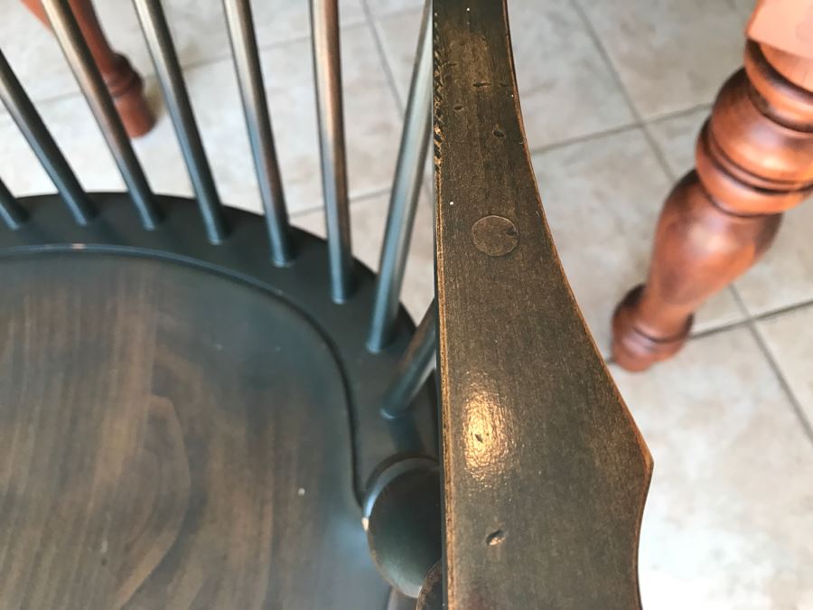 Stunning Bob Timberlake (Artist) By Lexington Farm Table In Excellent Condition With Four Windsor Style Chairs (Table Comes With Pads) [Photo 29]