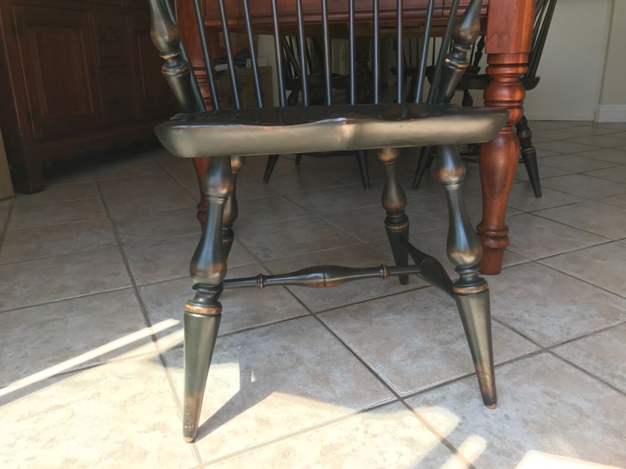 Stunning Bob Timberlake (Artist) By Lexington Farm Table In Excellent Condition With Four Windsor Style Chairs (Table Comes With Pads) [Photo 25]