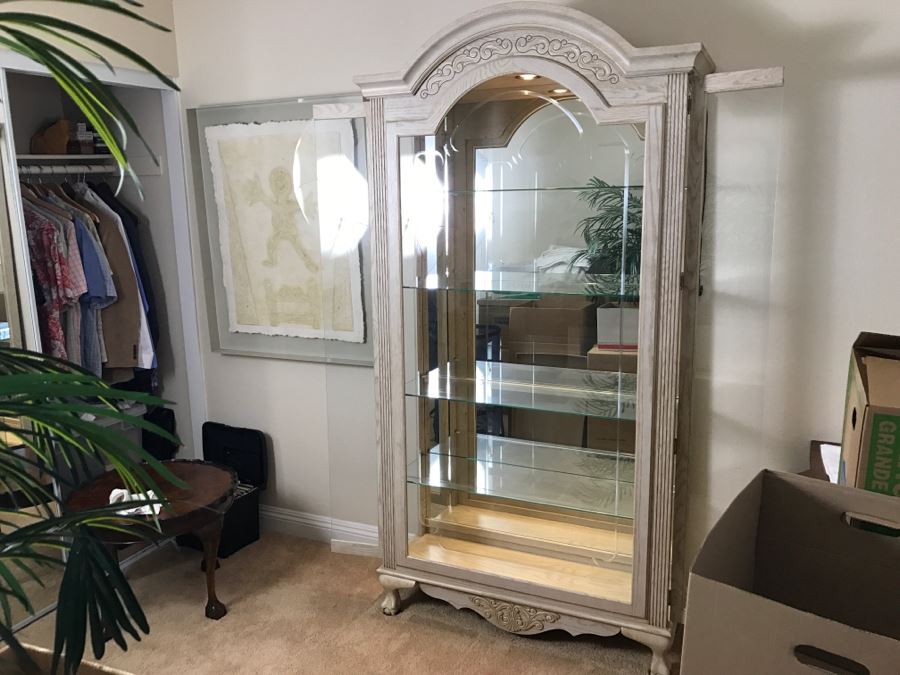 White Wash Finish Curio Cabinet Vitrine [Photo 8]
