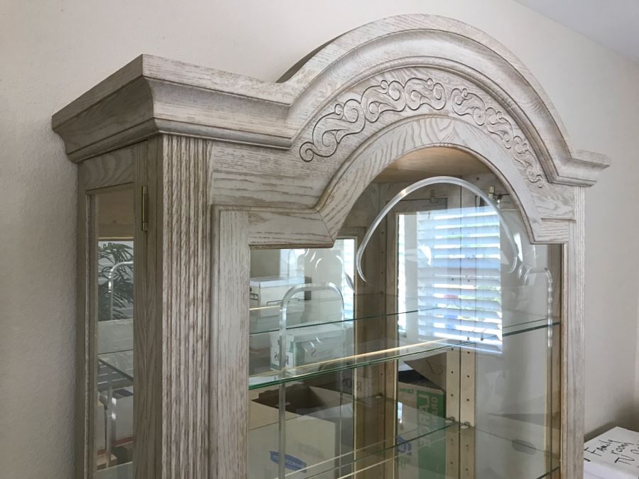 White Wash Finish Curio Cabinet Vitrine [Photo 2]