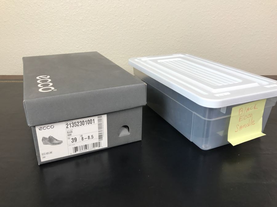 Pair Of New ECCO Women's Shoes Size 8-8.5 [Photo 2]