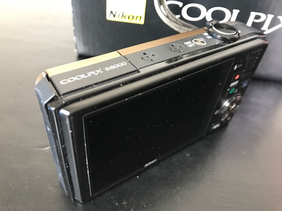 Nikon Coolpix S8000 Camera [Photo 5]