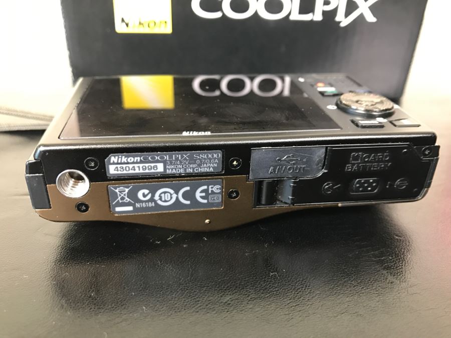 Nikon Coolpix S8000 Camera [Photo 6]