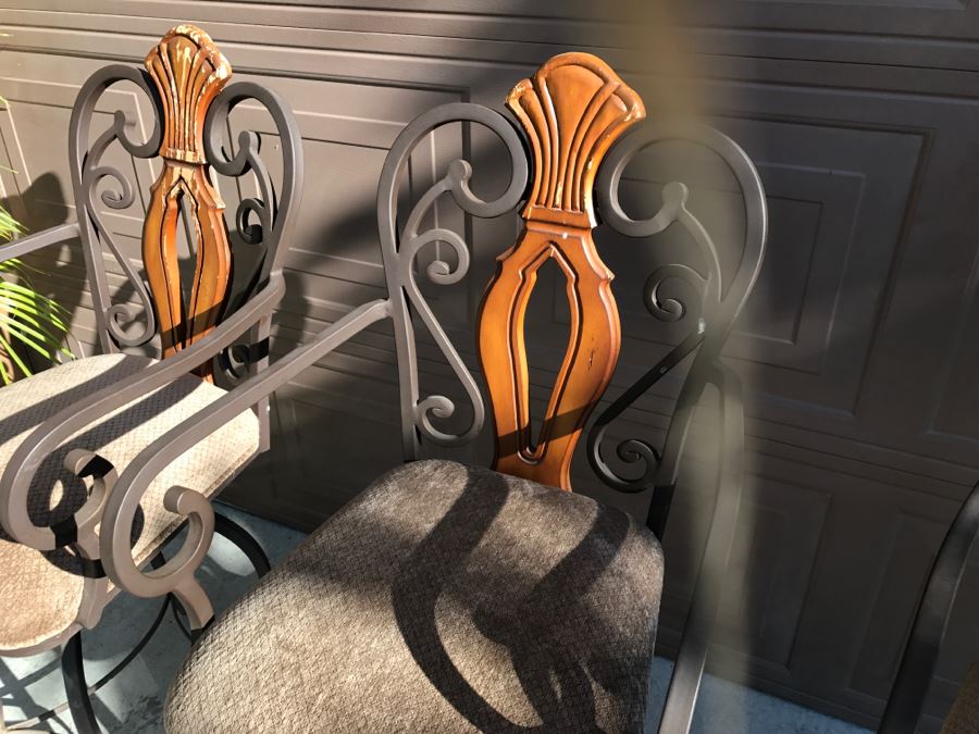 Set Of 3 Metal And Wood Swivel Bar Height Bar Stools [Photo 4]