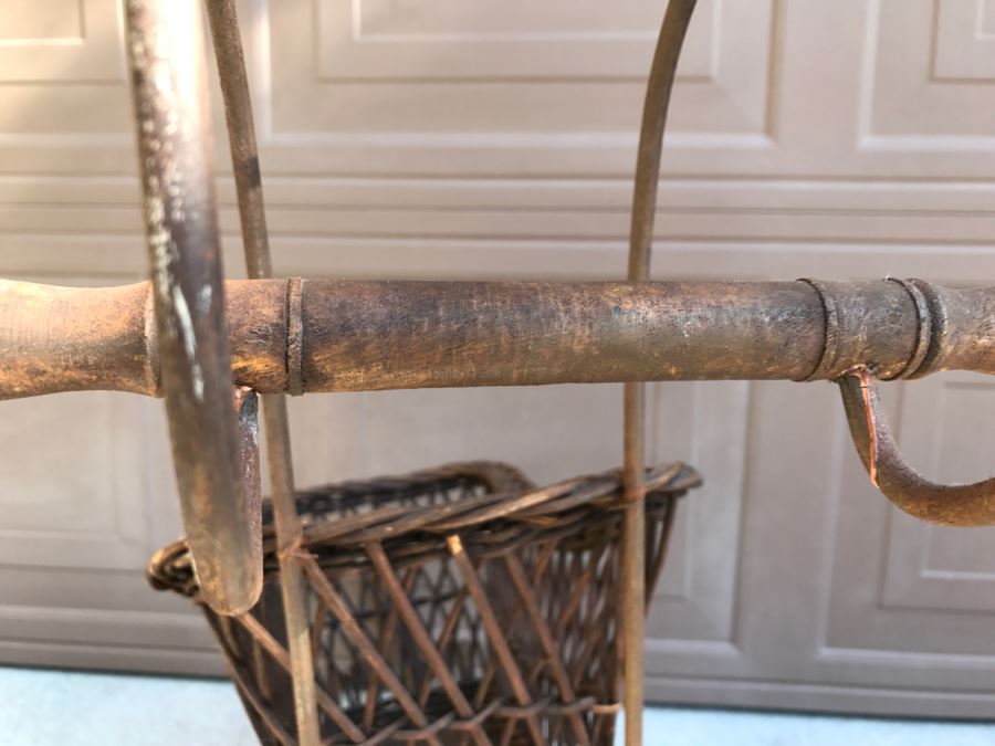 Antique Child's Stroller Made Of Wicker And Metal [Photo 14]