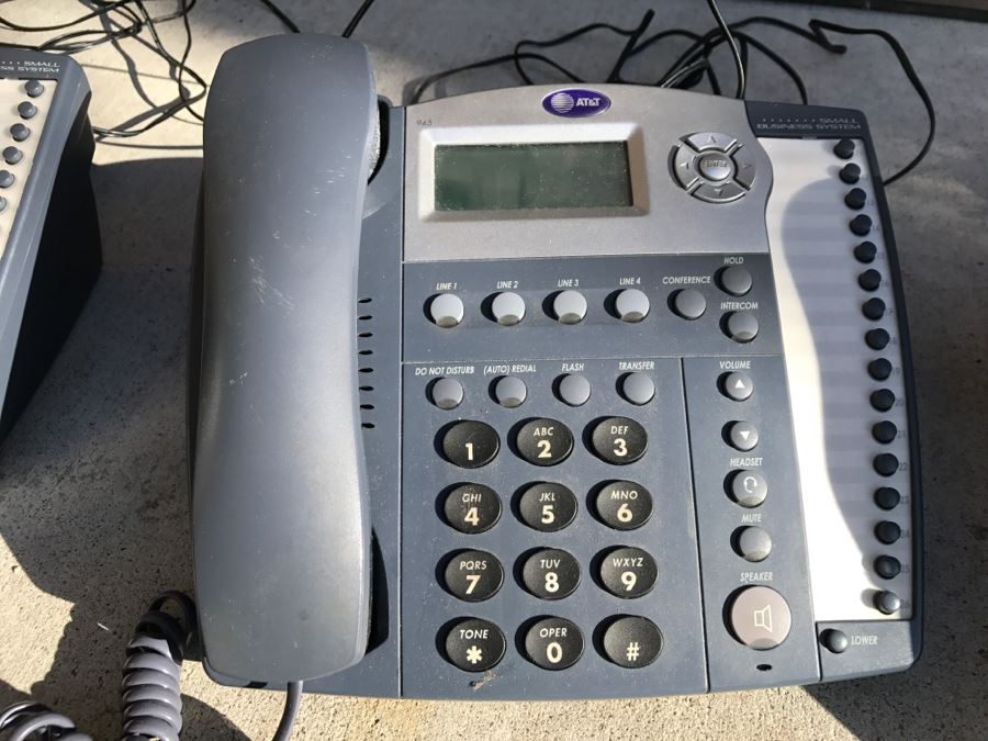 Set Of 3 Business Telephones - Advanced American Telephones [Photo 4]