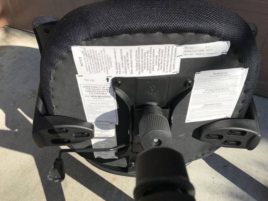 Black Office Chair [Photo 5]