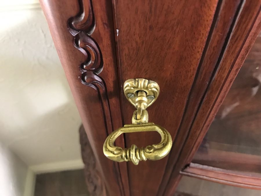 Carved Rosewood Curio Vitrine Cabinet [Photo 13]