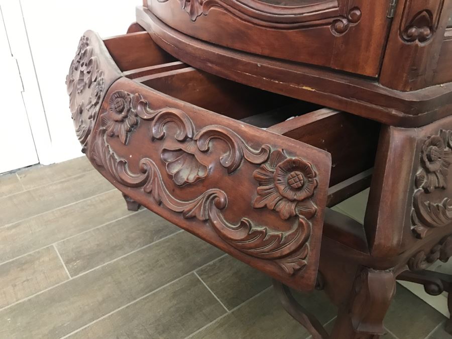 Carved Rosewood Curio Vitrine Cabinet [Photo 10]