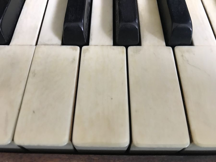  Late 19th Century Baby Grand Piano With Ivory Keys By Wopaterni & Sohn - Vienna, Austria [Photo 29]
