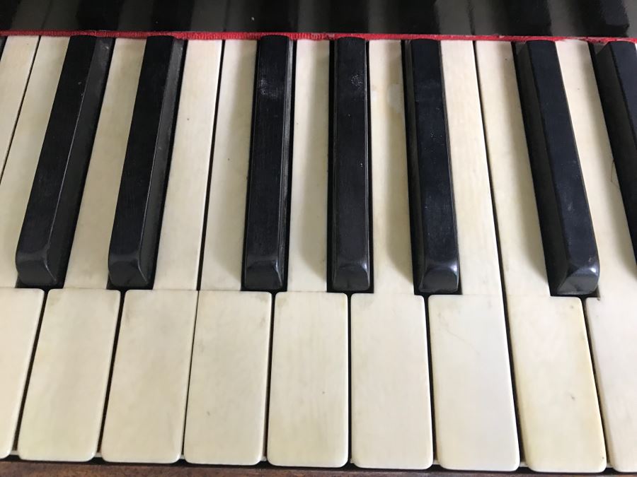  Late 19th Century Baby Grand Piano With Ivory Keys By Wopaterni & Sohn - Vienna, Austria [Photo 30]