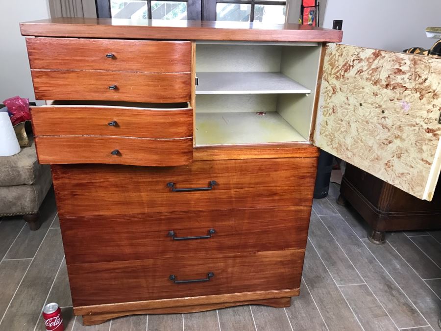 Painted Mid-Century Modern 5 Drawer Chest Of Drawers Dresser By L.A. Period Furniture [Photo 5]