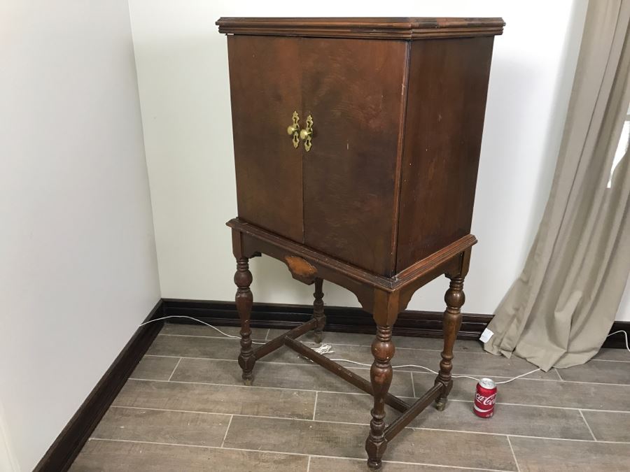 Vintage Music Cabinet (Empty) [Photo 11]
