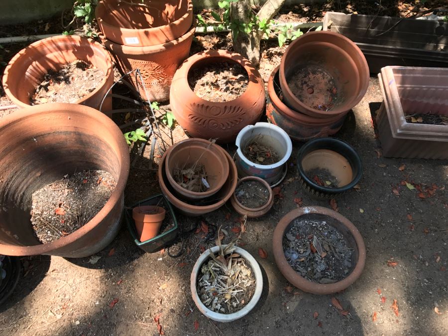 Huge Outdoor Plant Pot Lot - Over 24 Pots - See All Photos [Photo 11]