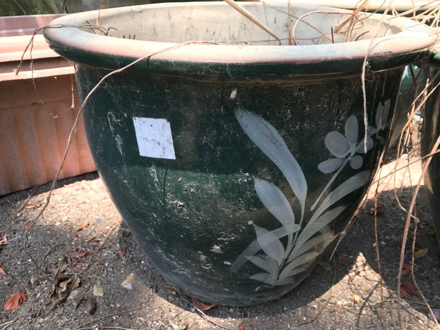 Huge Outdoor Plant Pot Lot - Over 24 Pots - See All Photos [Photo 13]