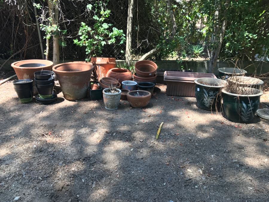 Huge Outdoor Plant Pot Lot - Over 24 Pots - See All Photos [Photo 1]