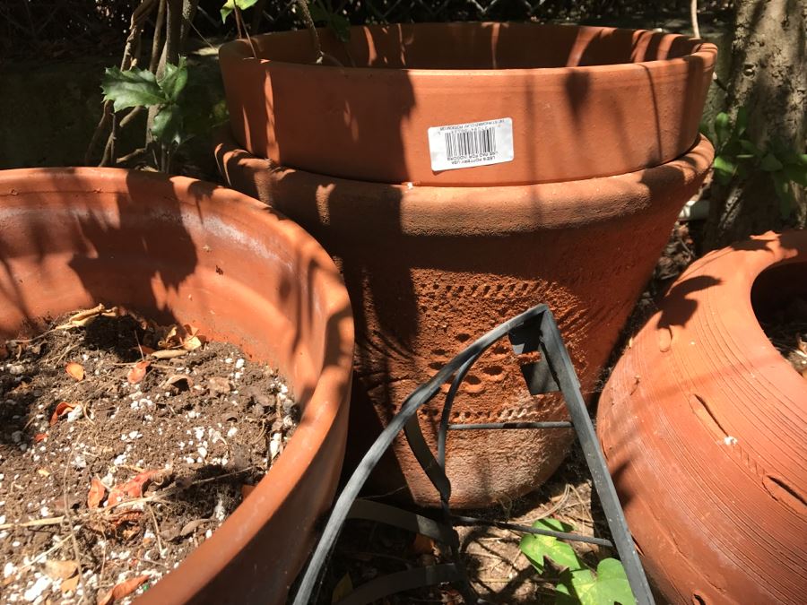 Huge Outdoor Plant Pot Lot - Over 24 Pots - See All Photos [Photo 9]