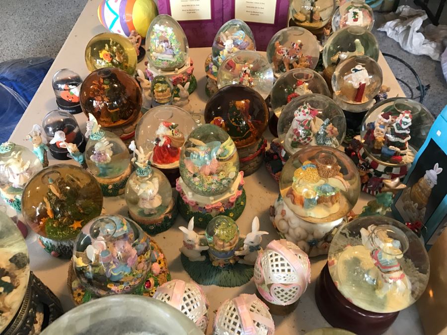 Huge Snow Globe Collection Mainly Holiday Themed Plus Decorations