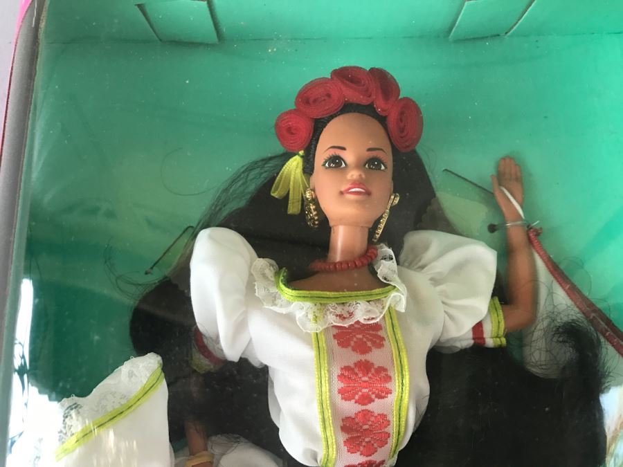 Limited Edition 'Fantastica' Barbie New In Box Mattel 3196 Vintage 1992 [Photo 4]