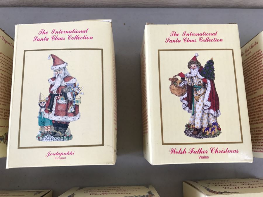 Set Of 13 The International Santa Claus Collection Decorations In Boxes [Photo 5]