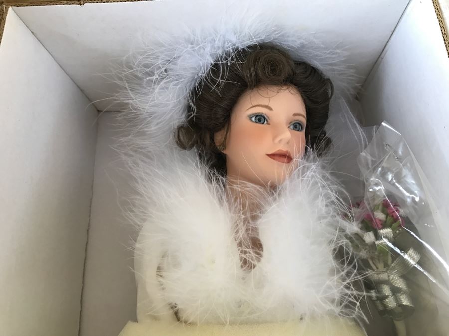 Set Of 5 The Ashton-Drake Galleries Dolls In Original Boxes [Photo 2]