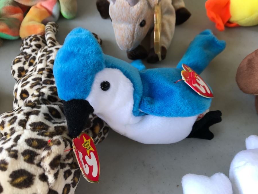 Huge Collection Of Ty Beanie Baby Dolls [Photo 21]