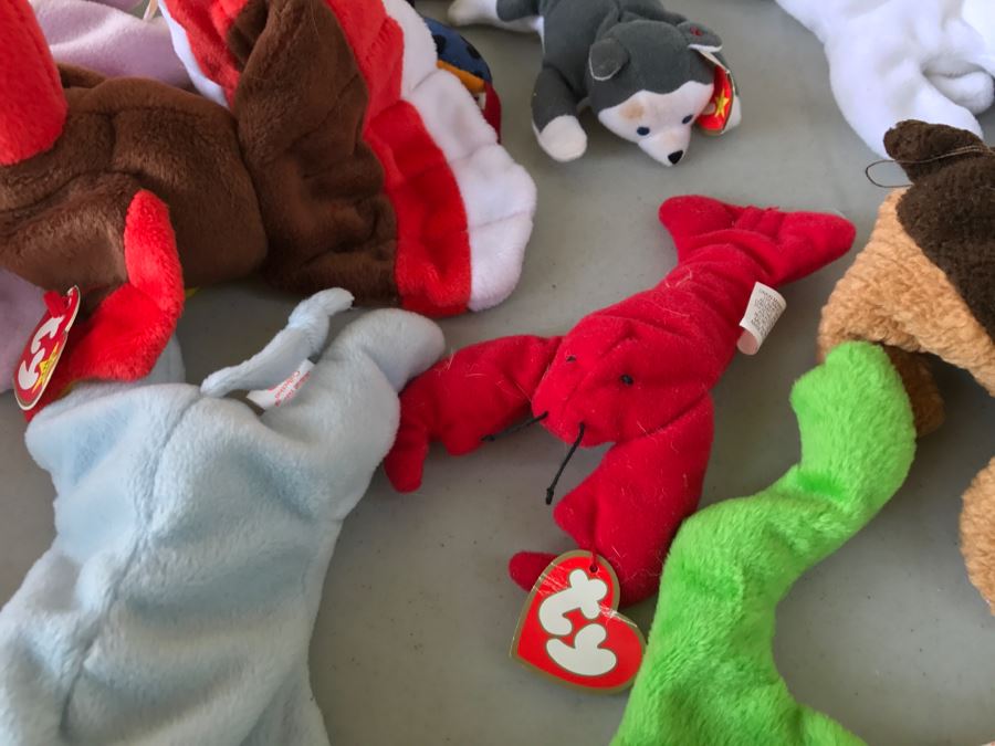 Huge Collection Of Ty Beanie Baby Dolls [Photo 45]