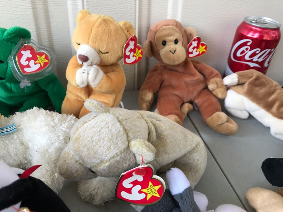 Huge Collection Of Ty Beanie Baby Dolls [Photo 30]