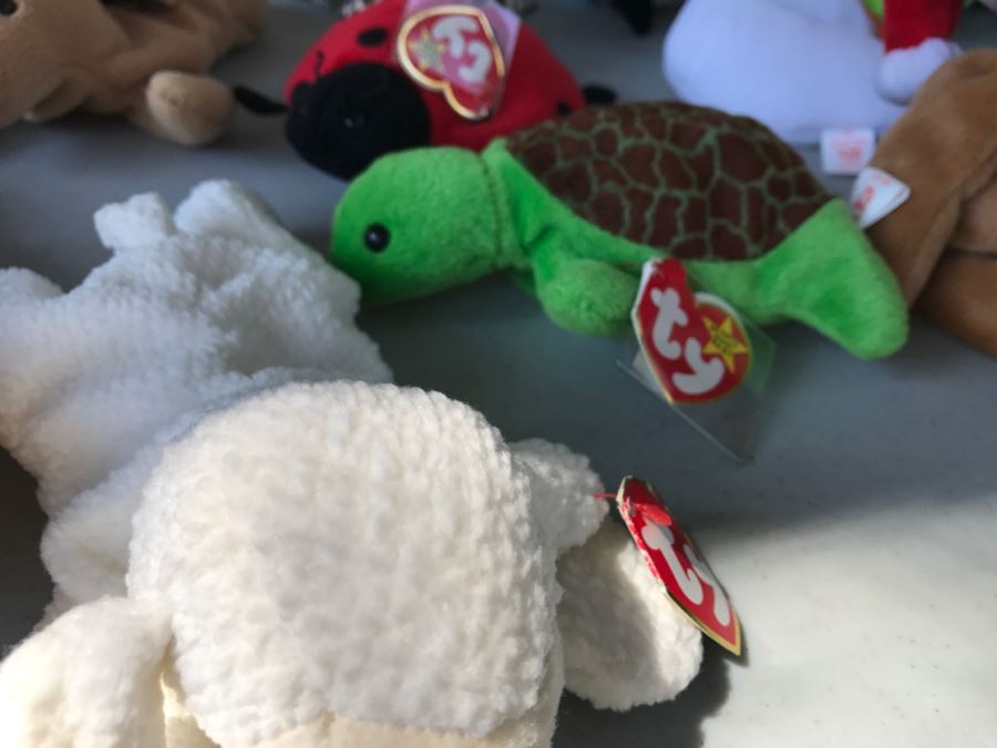 Huge Collection Of Ty Beanie Baby Dolls [Photo 6]