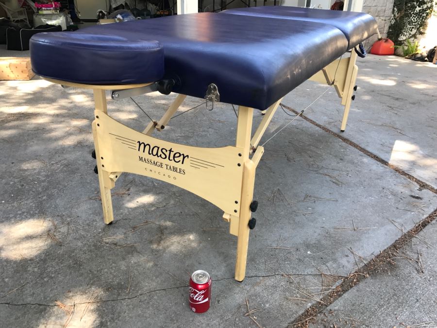 Master Massage Tables Chicago Portable Massage Table [Photo 1]