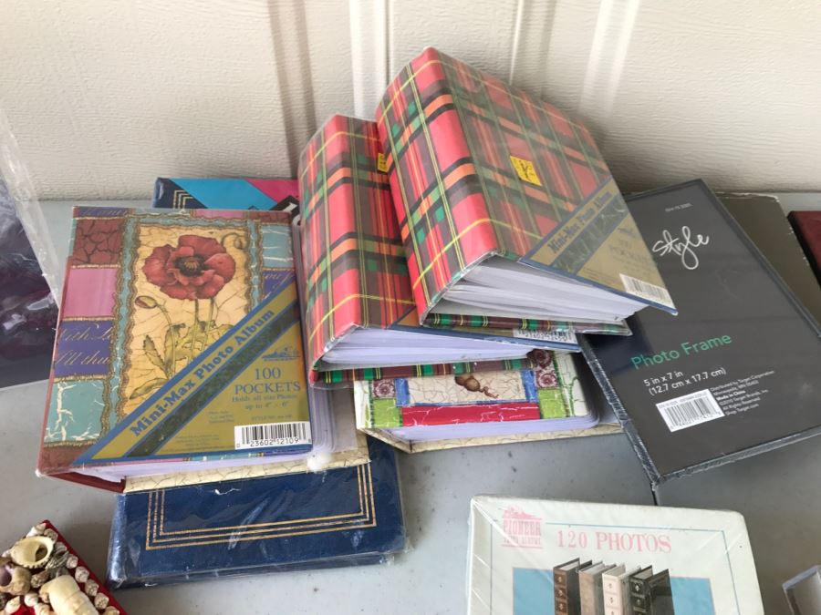 Collection Of Picture Frames [Photo 4]