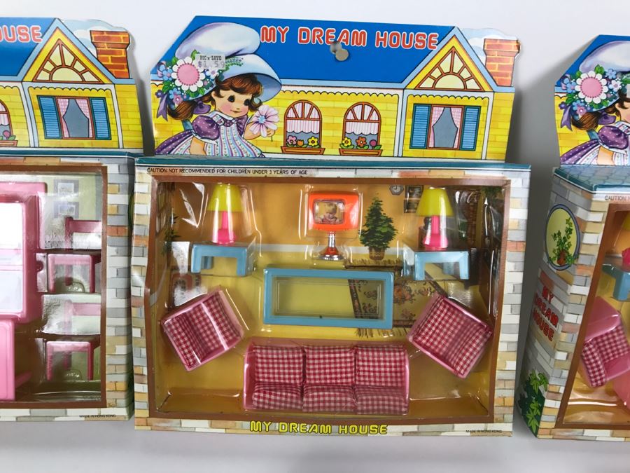 (6) New Doll House Furniture Sets + (2) New Take Along Town Sets [Photo 4]