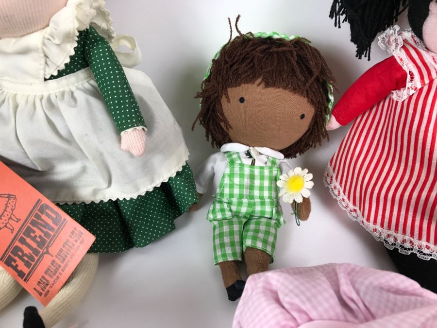 Large Collection Of Joan Walsh Anglund Pocket Dolls - See All Photos [Photo 13]