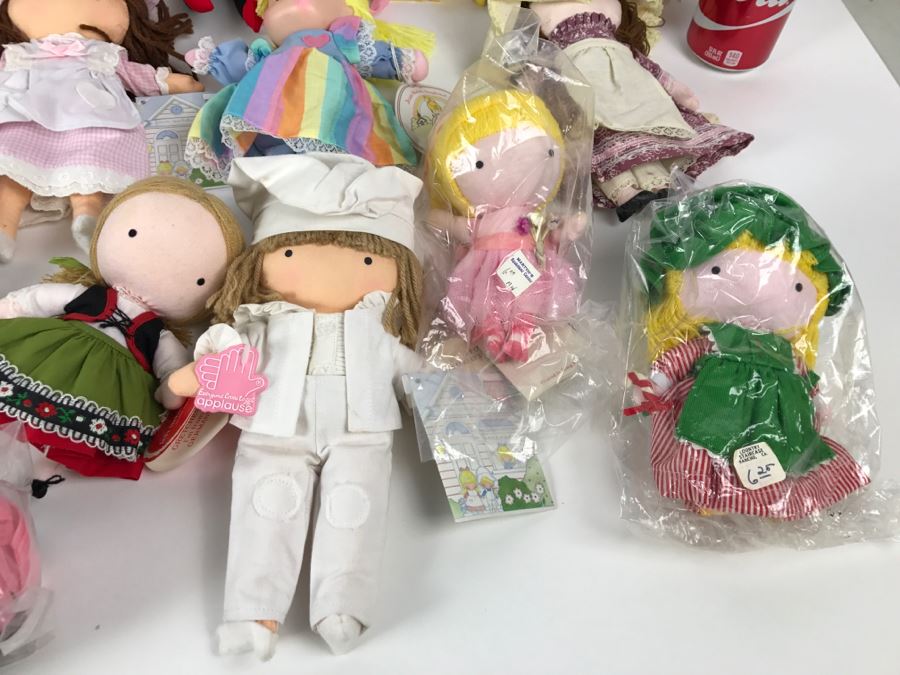 Large Collection Of Joan Walsh Anglund Pocket Dolls - See All Photos [Photo 7]