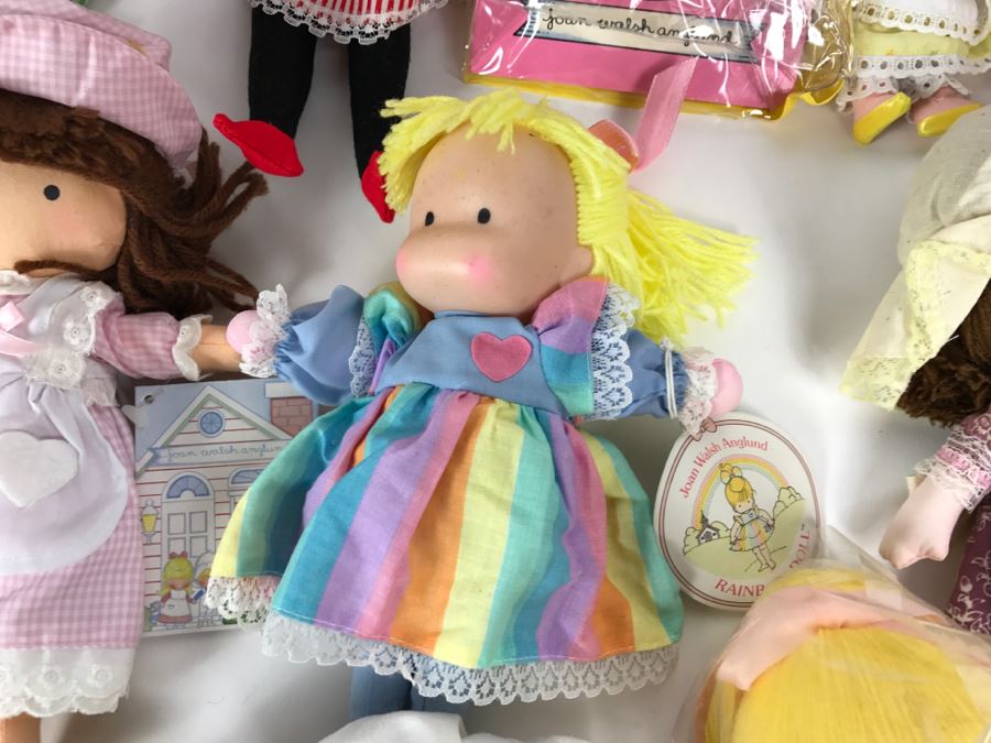 Large Collection Of Joan Walsh Anglund Pocket Dolls - See All Photos [Photo 8]