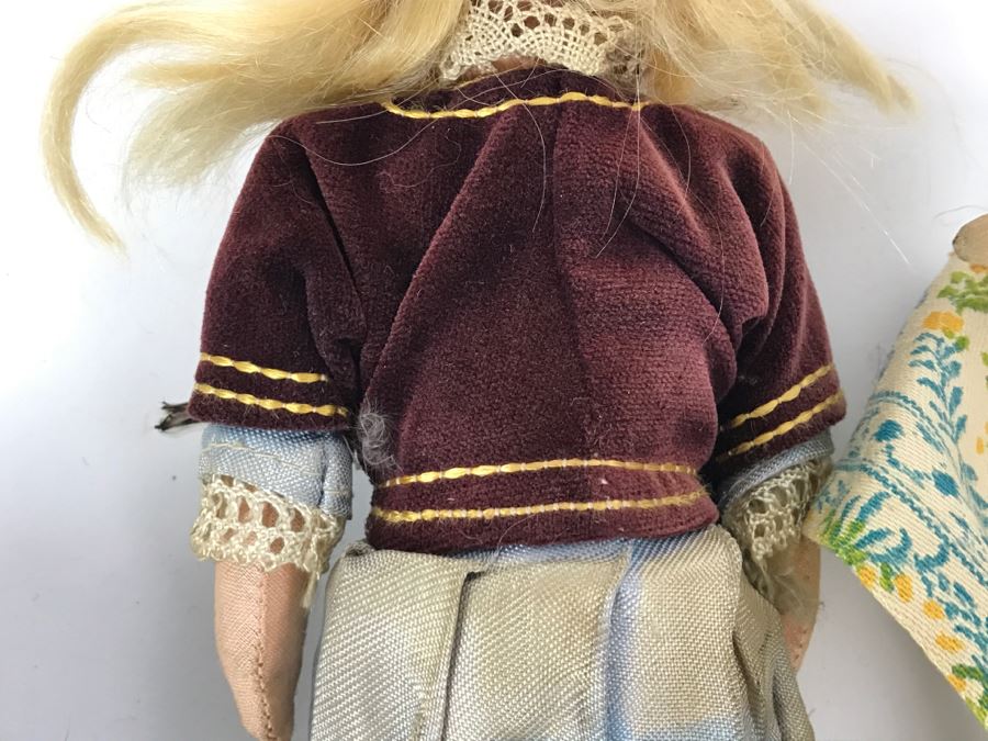Collection Of Vintage International Dolls [Photo 27]