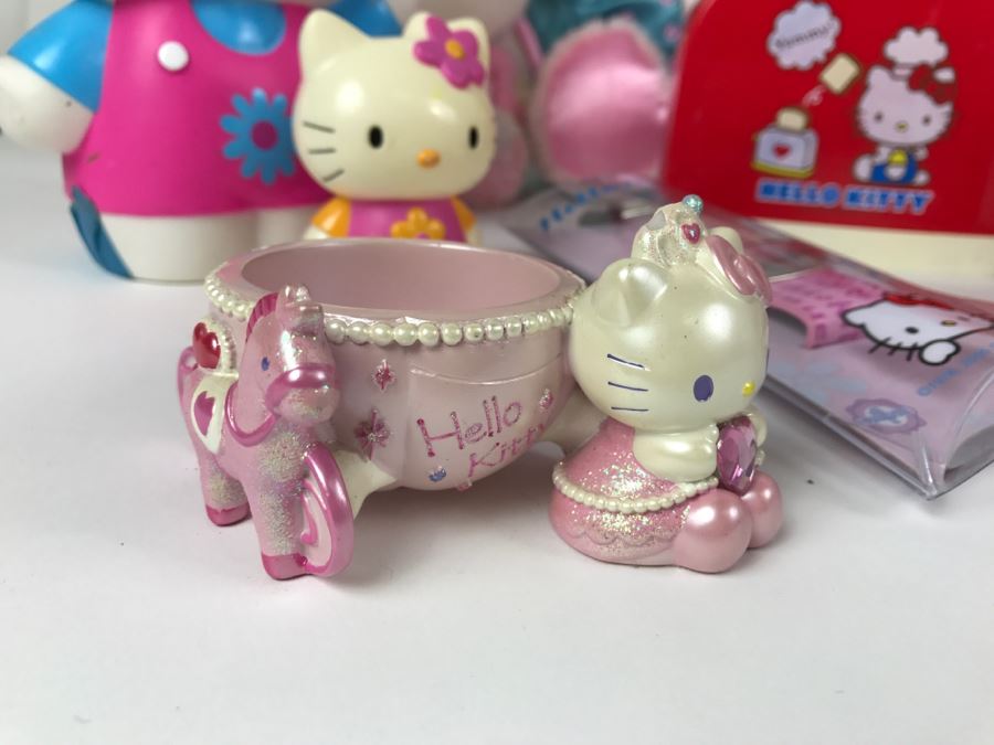 Huge Hello Kitty Lot With Plush Toys And New Hello Kitty Watch [Photo 6]