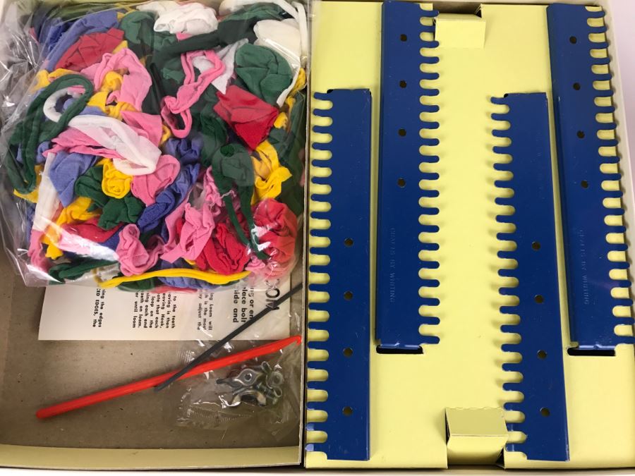Vintage Kid's Weaving Loom Set New In Box Crafts By Whiting [Photo 6]