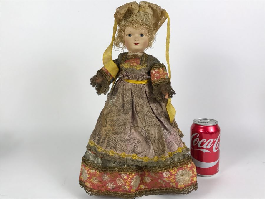 Vintage Doll [Photo 1]