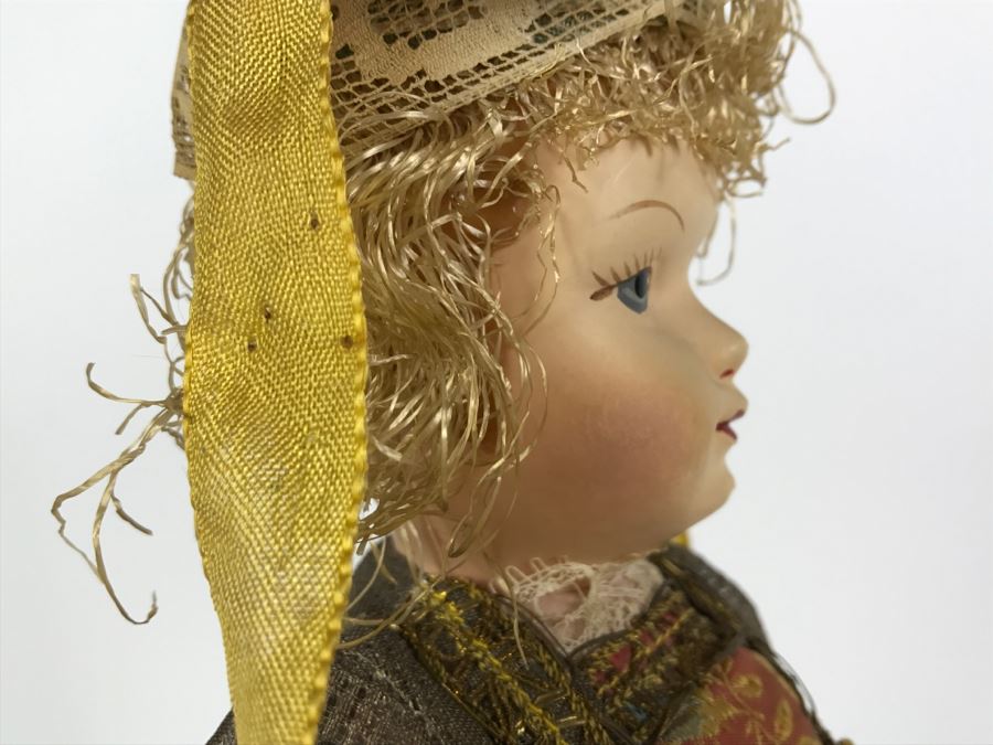 Vintage Doll [Photo 16]