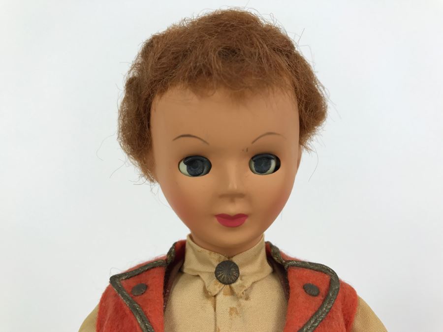 Vintage Doll [Photo 2]