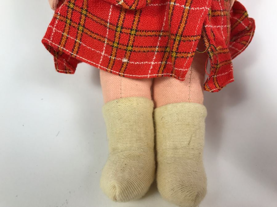 Vintage Doll With Beatiful Hand Painted Face [Photo 11]