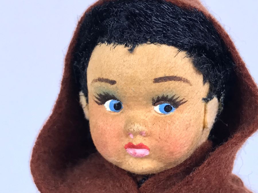 Pair Of Vintage Clergy Dolls [Photo 5]