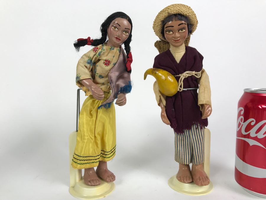 Pair Of Vintage Columbian Dolls [Photo 1]