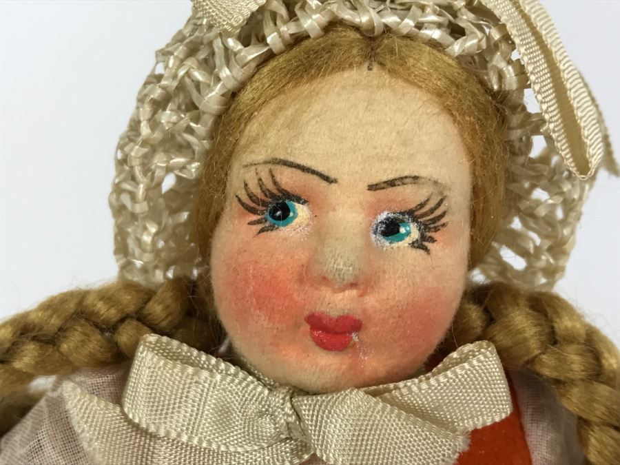 Pair Of Vintage Dolls [Photo 3]
