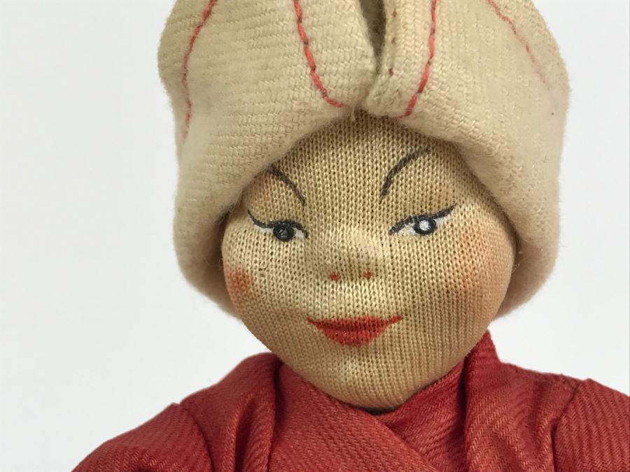Vintage International Doll [Photo 3]