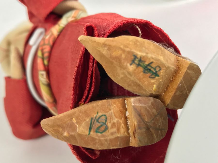 Vintage International Doll [Photo 10]