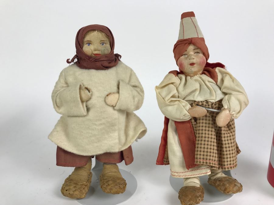 Pair Of Vintage Soviet Union Dolls [Photo 10]