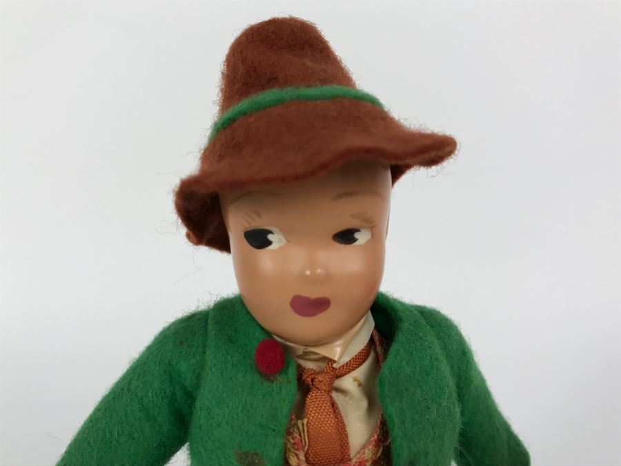 Vintage International Doll [Photo 2]